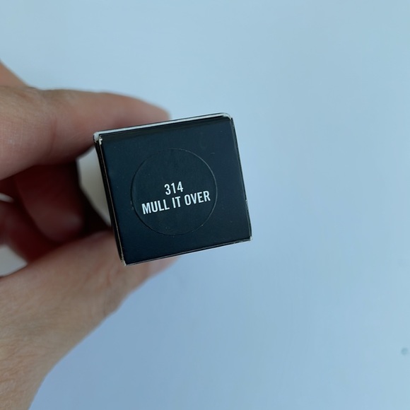 NIB MAC Powder Kiss Lipstick in Mull It Over - Picture 3 of 5